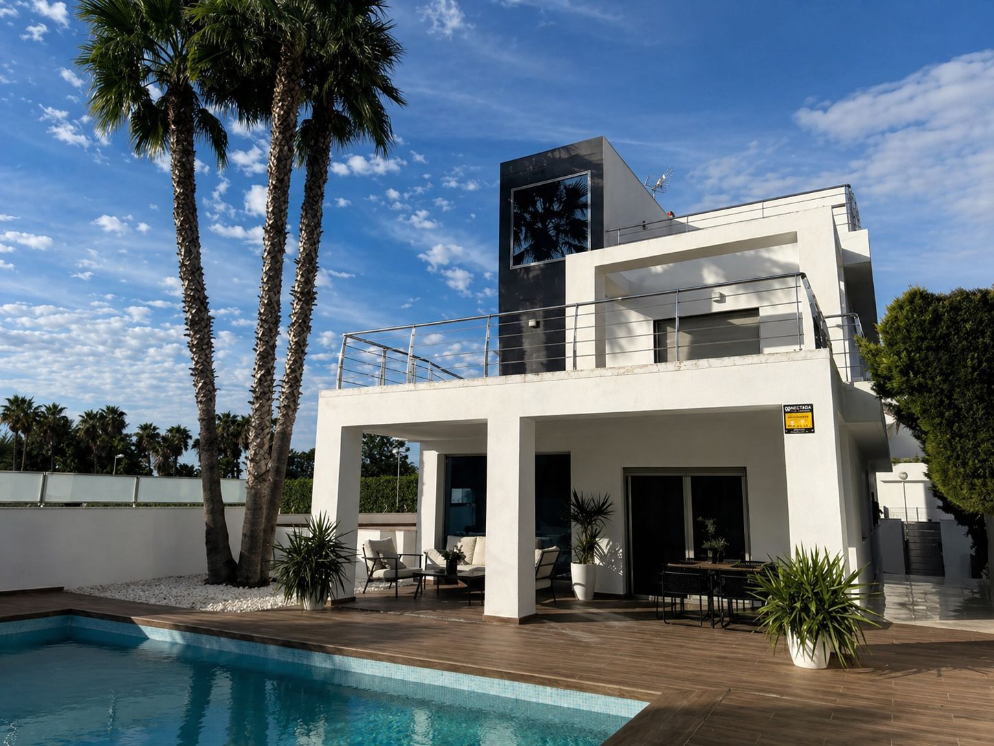 Venta Chalet de Lujo. Se acepta formula alquiler con opción a venta y permuta como parte de pago