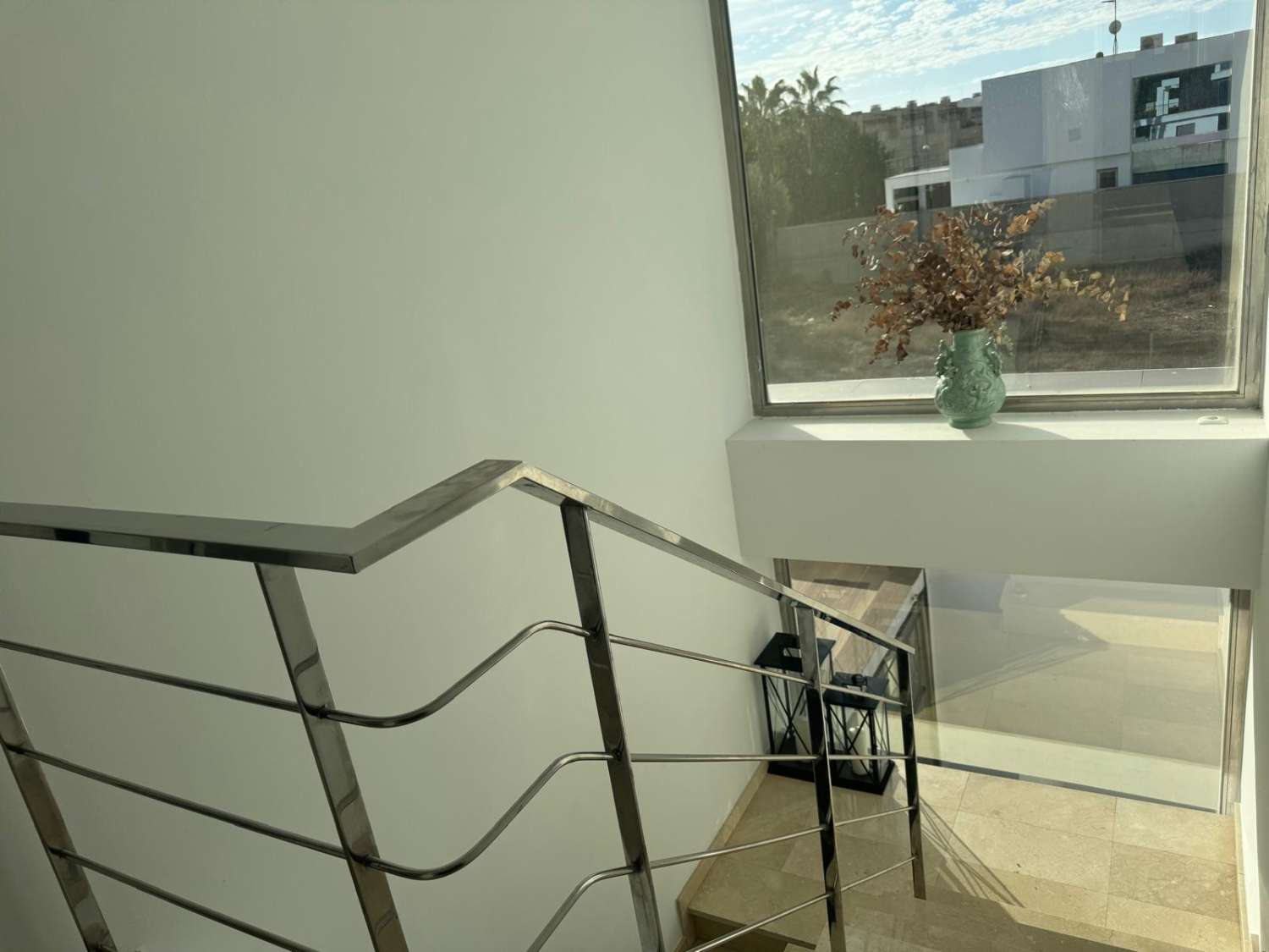 Venta Chalet de Lujo. Se acepta formula alquiler con opción a venta y permuta como parte de pago