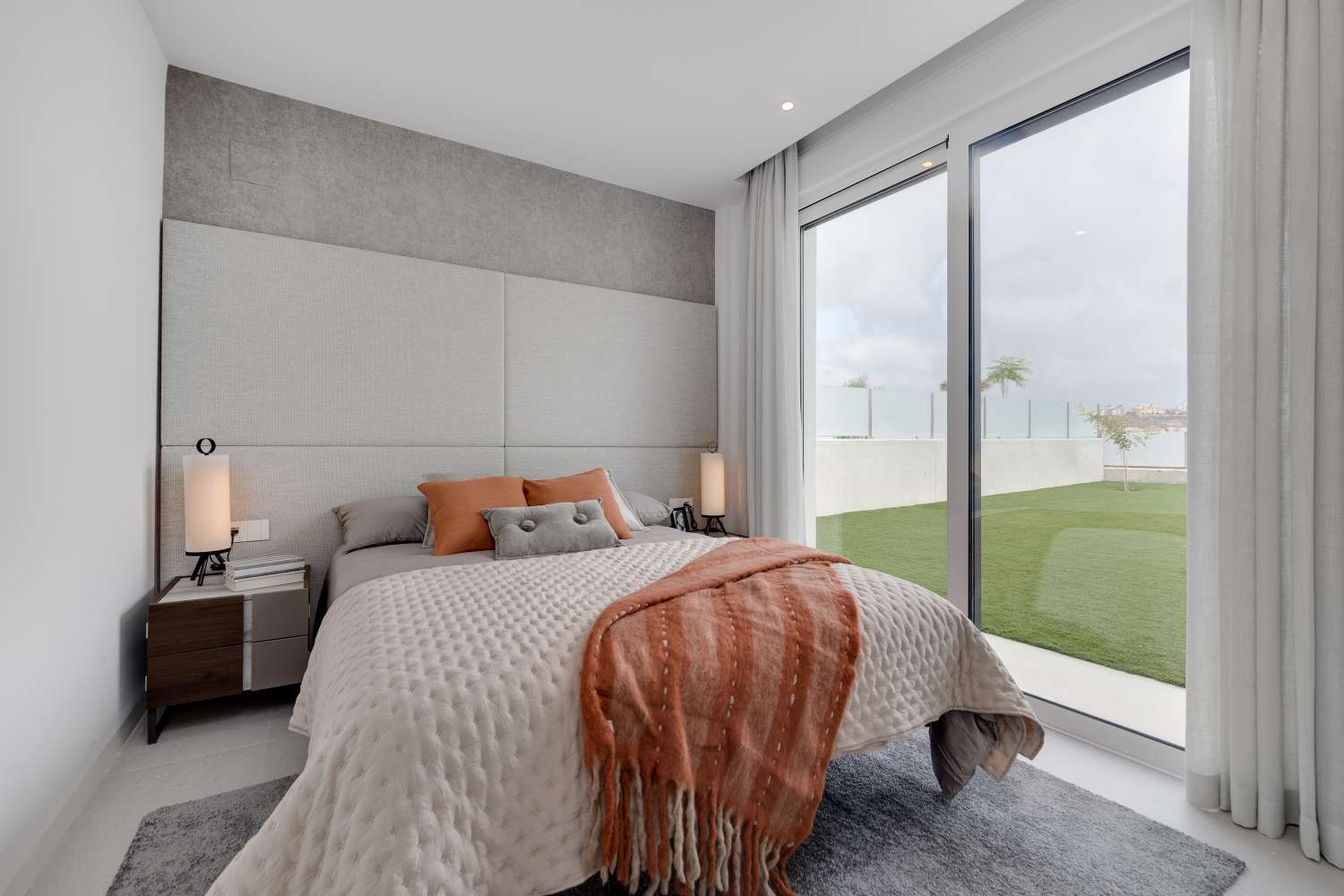 OBRA NUEVA CHALETS DE LUJO CON VISTAS AL MAR O AL GOLF