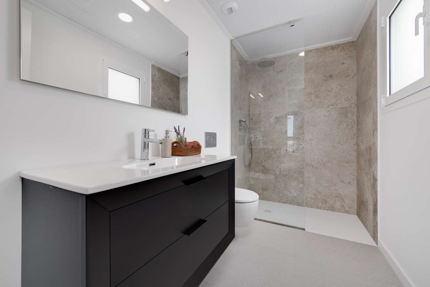 OBRA NUEVA CHALETS DE LUJO CON VISTAS AL MAR O AL GOLF