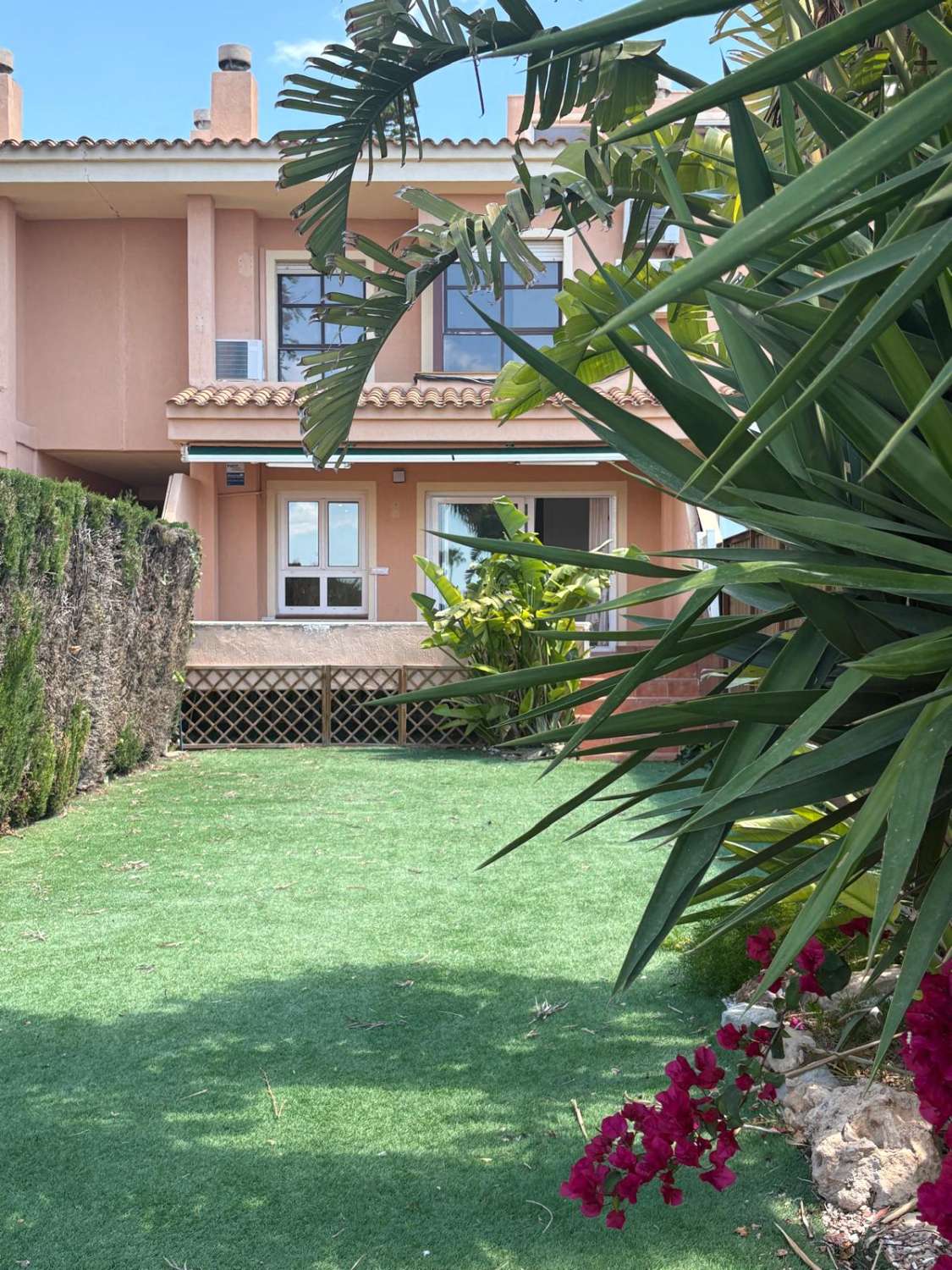 ESTUPENDO PAREADO CON VISTA AL MAR EN EL CABO