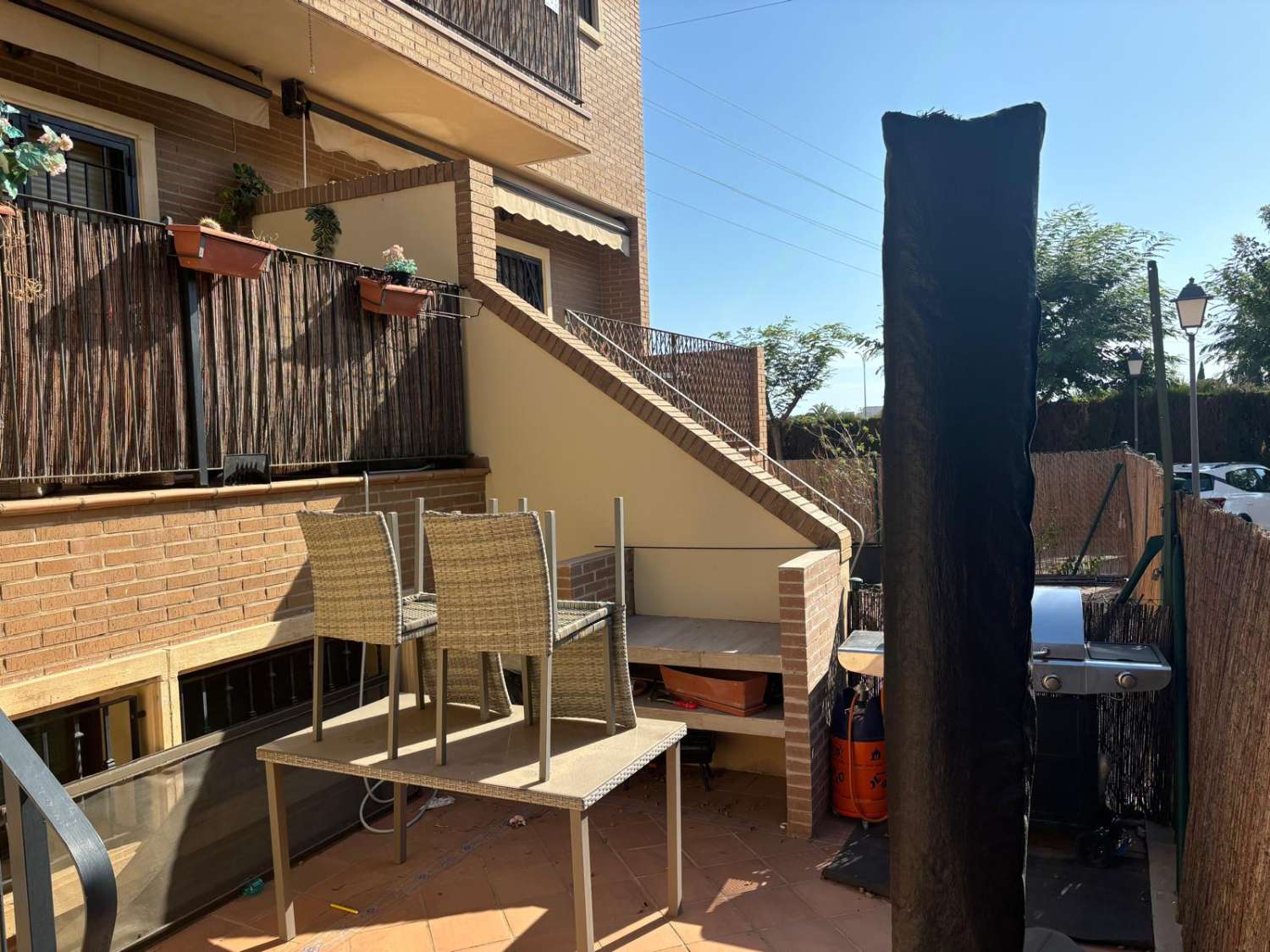 Estupendo Bungalow en urbanización entre San Juan Playa y San Juan pueblo